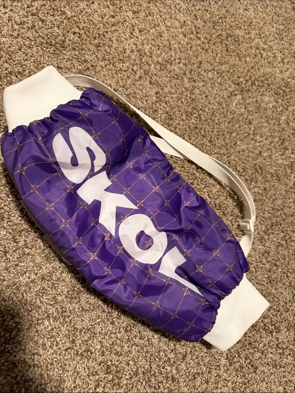 Minnesota Vikings 3M Thinsulate fur-lined hand warmer